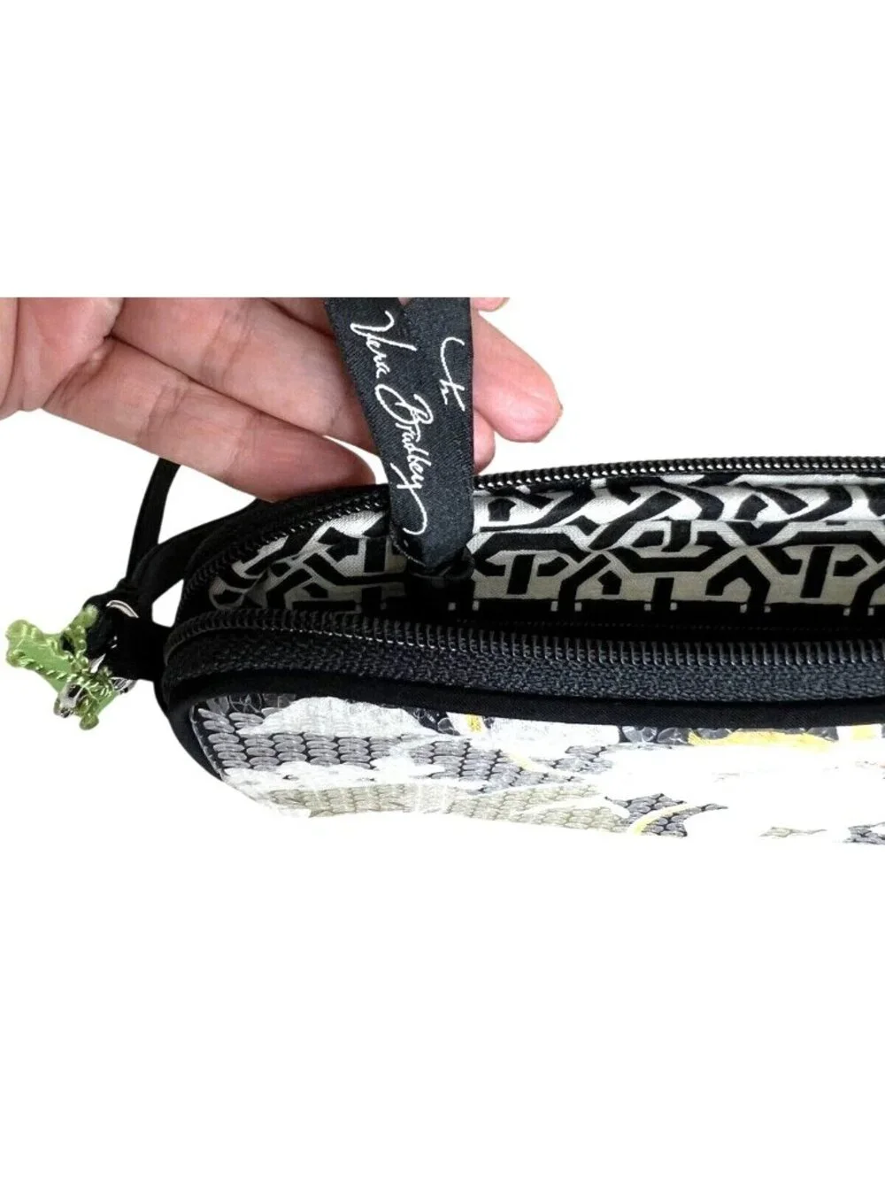 Vera Bradley Wristlet Clutch With Sequins & Floral Pattern - Picture 4 of 4